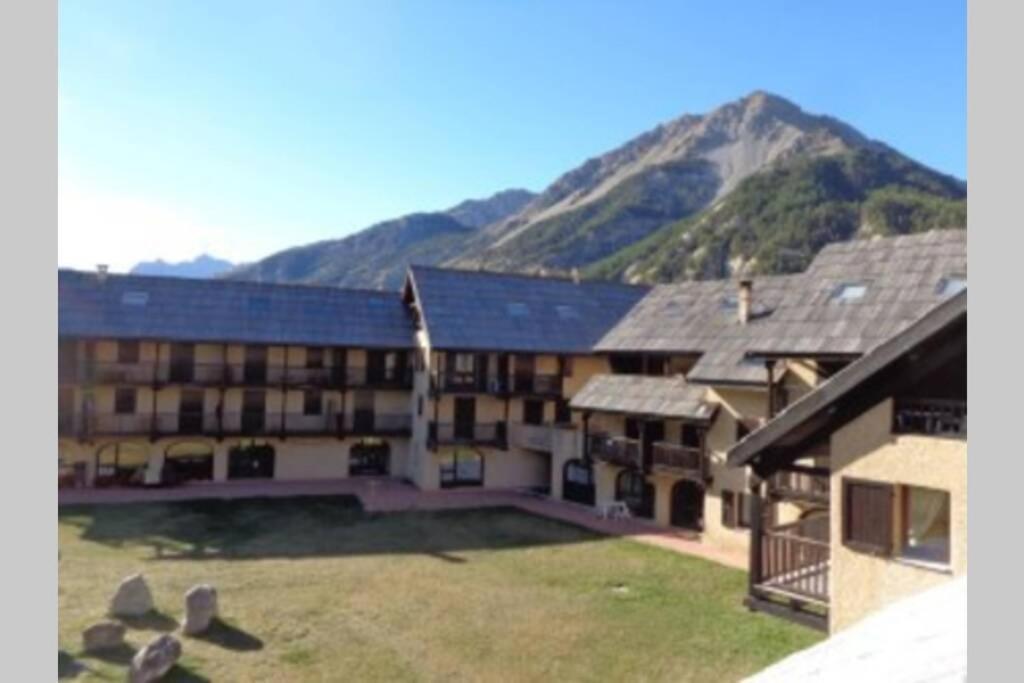 Loue Studio De Vacances Renove A Névache エクステリア 写真